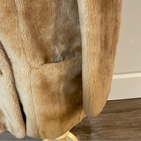 Vintage Tan Size 16 Faux Fur Jacket - Picture 5 of 12